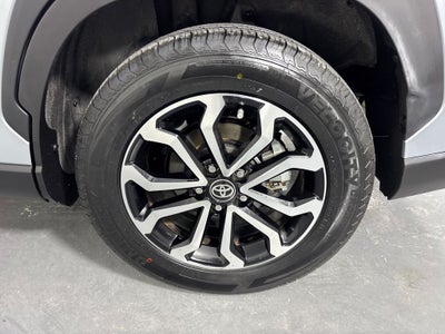 2023 Toyota Corolla Cross Hybrid SE