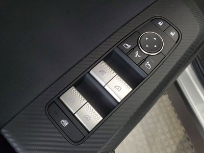 2023 Mitsubishi Outlander Base