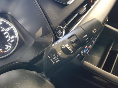 2023 Mitsubishi Outlander Base