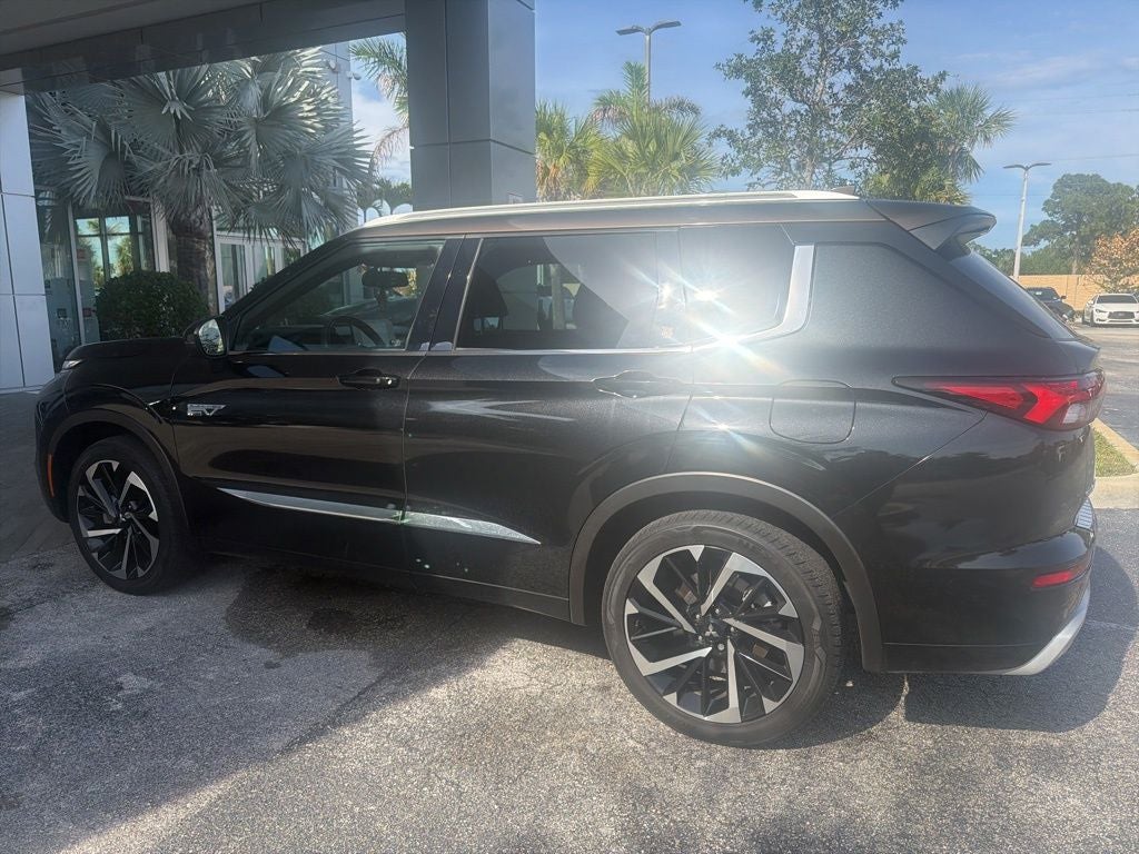 2023 Mitsubishi Outlander PHEV 40th Anniversary