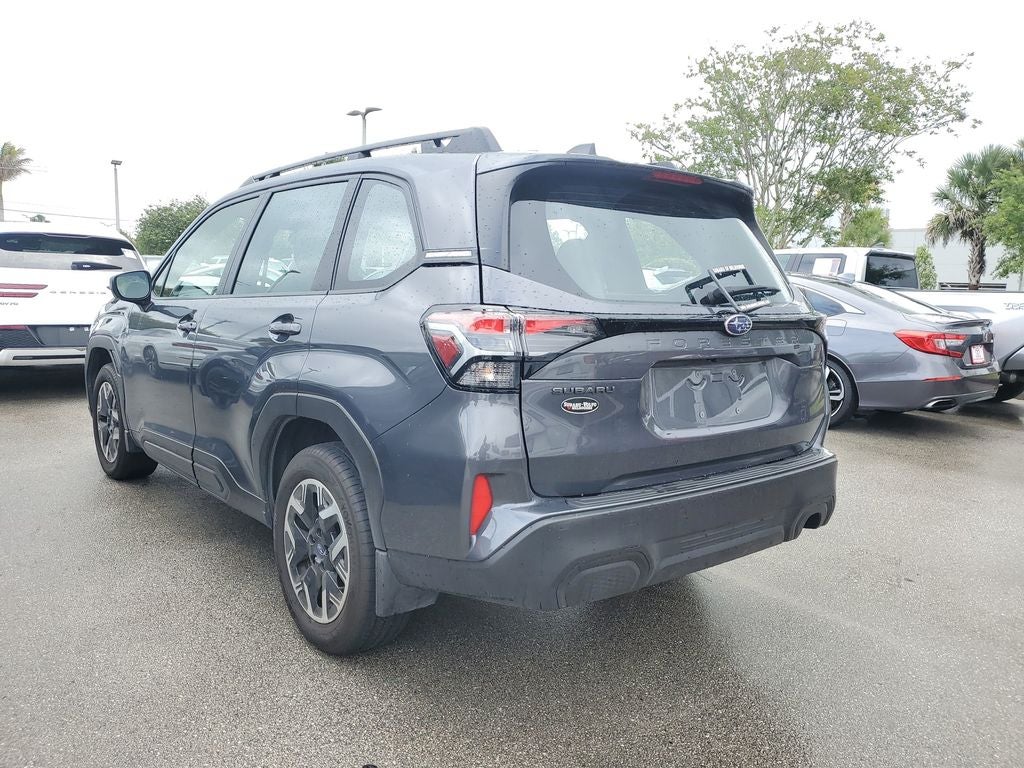 2025 Subaru Forester Base