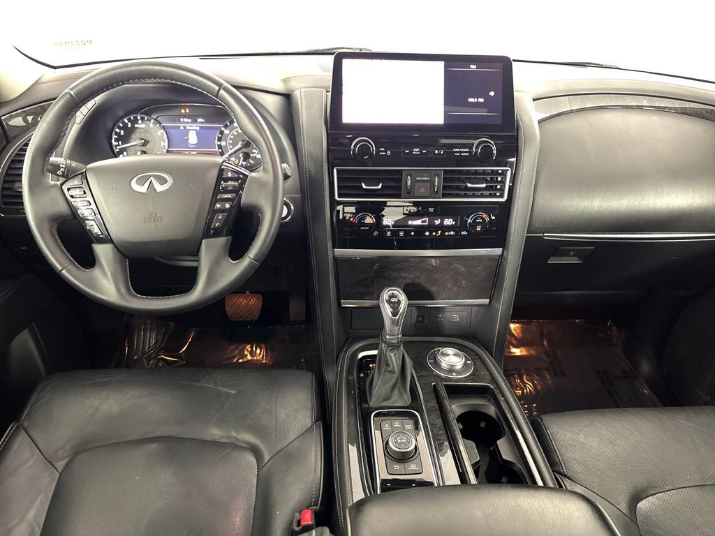 2022 INFINITI QX80 LUXE