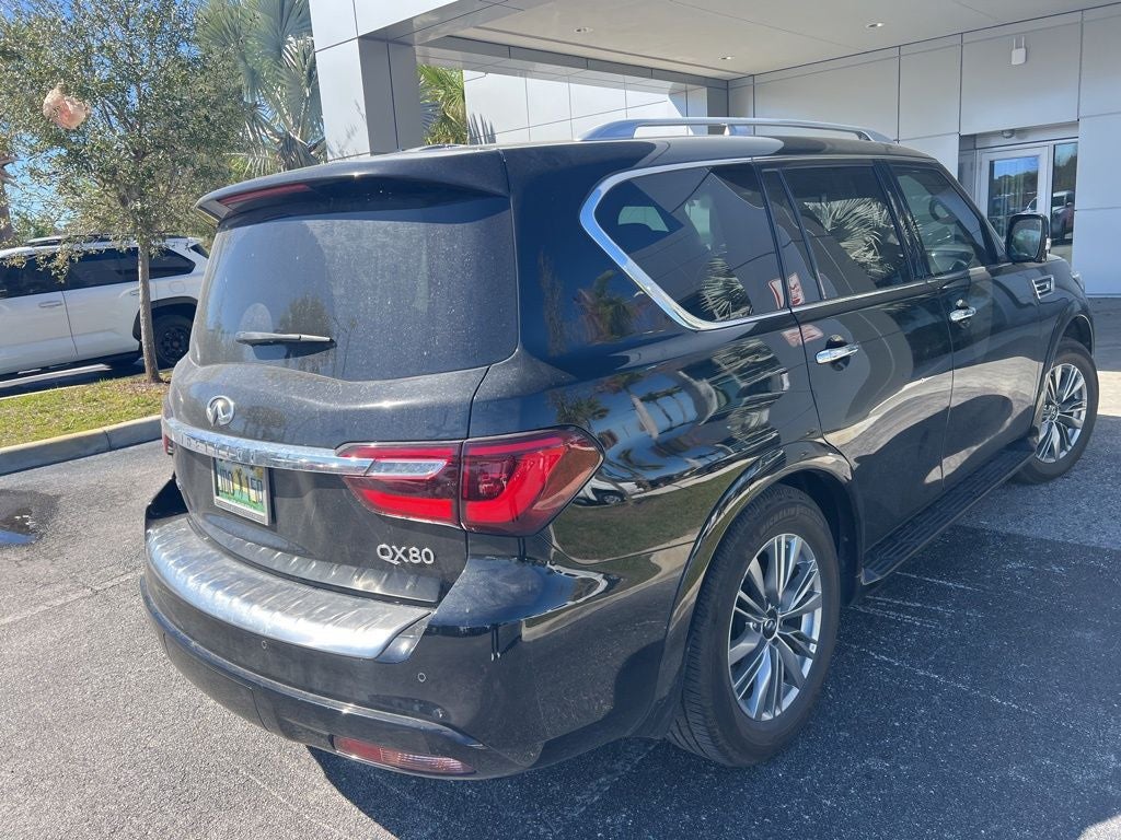 2022 INFINITI QX80 LUXE