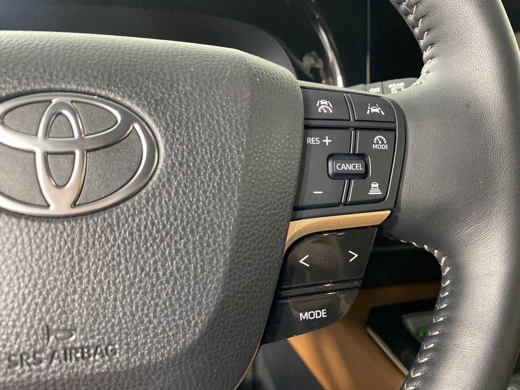 2025 Toyota Crown Signia Limited