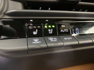 2025 Toyota Crown Signia Limited