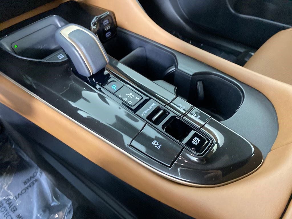 2025 Toyota Crown Signia Limited