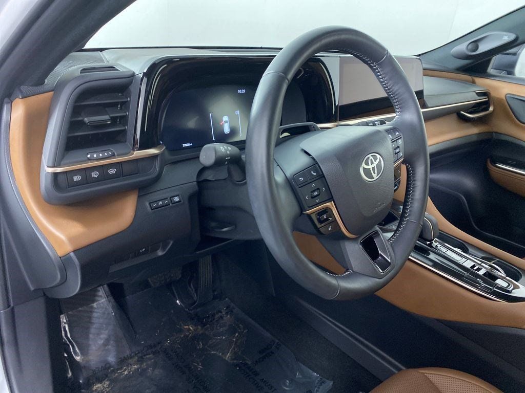 2025 Toyota Crown Signia Limited