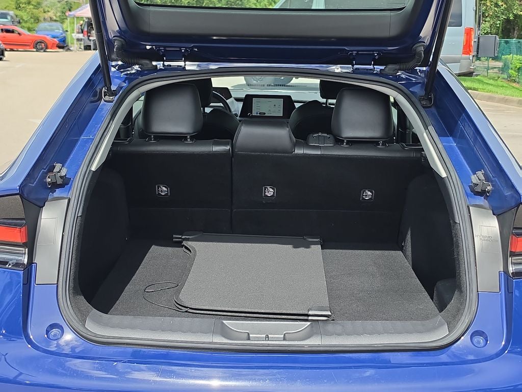 2024 Toyota Prius XLE