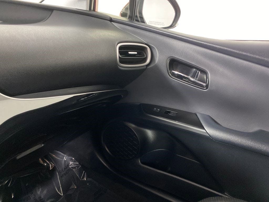 2021 Toyota Prius Prime LE