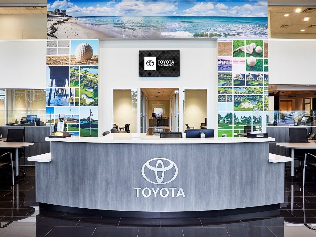 2022 Toyota Prius L