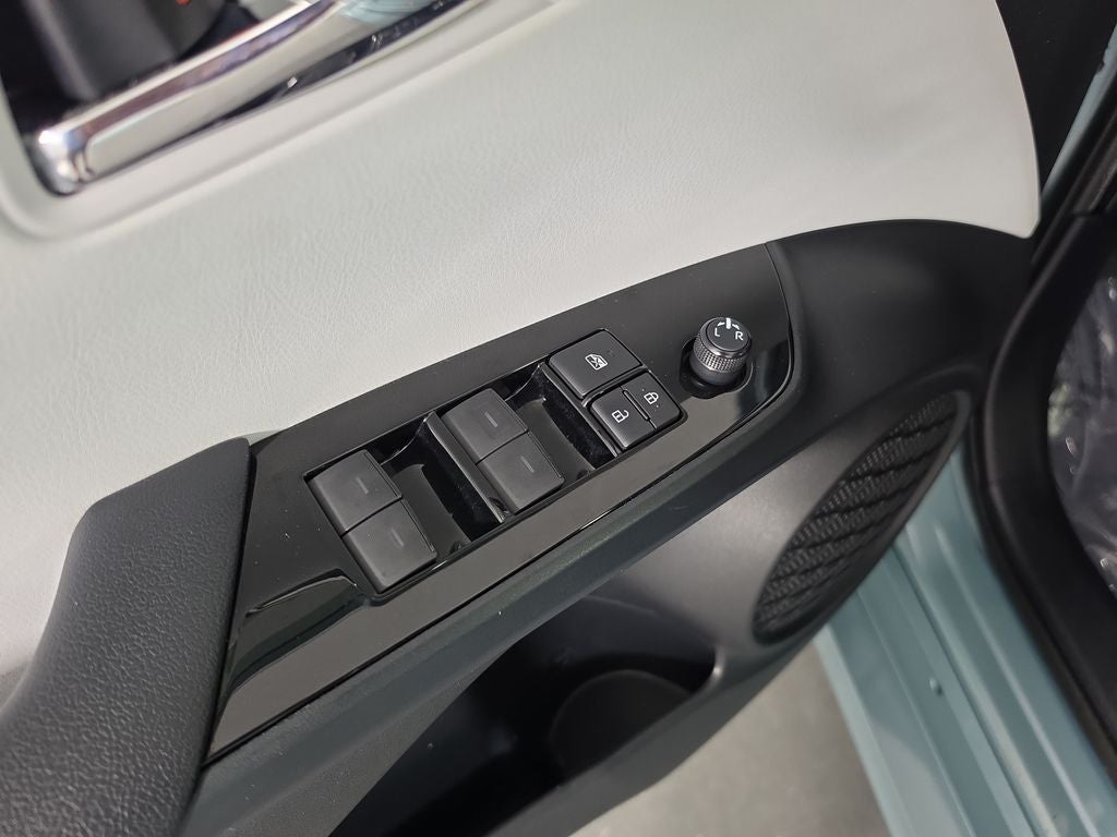 2019 Toyota Prius XLE