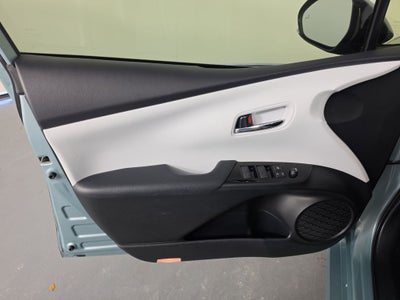 2019 Toyota Prius XLE