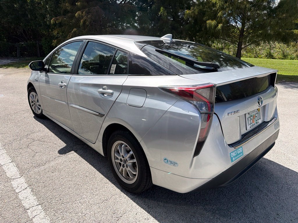 2016 Toyota Prius Two