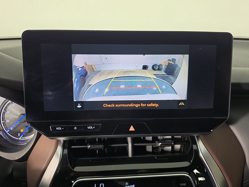 2023 Toyota Venza XLE