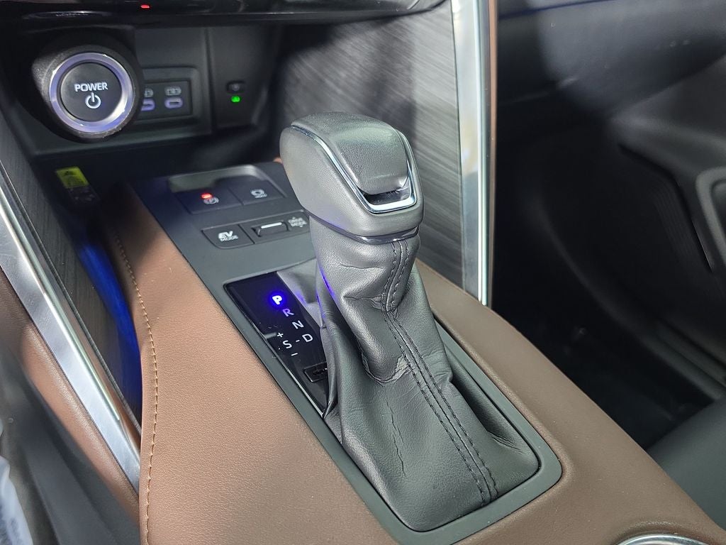 2023 Toyota Venza XLE