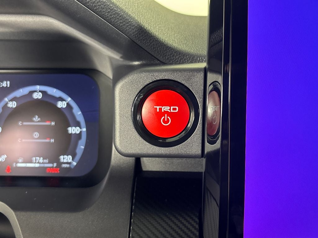 2025 Toyota 4Runner i-FORCE MAX Hybrid TRD Pro