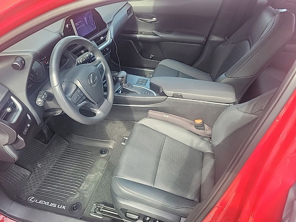 2024 Lexus UX 250h F SPORT Design