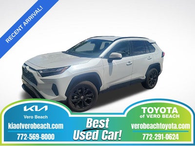 2023 Toyota RAV4 Hybrid SE