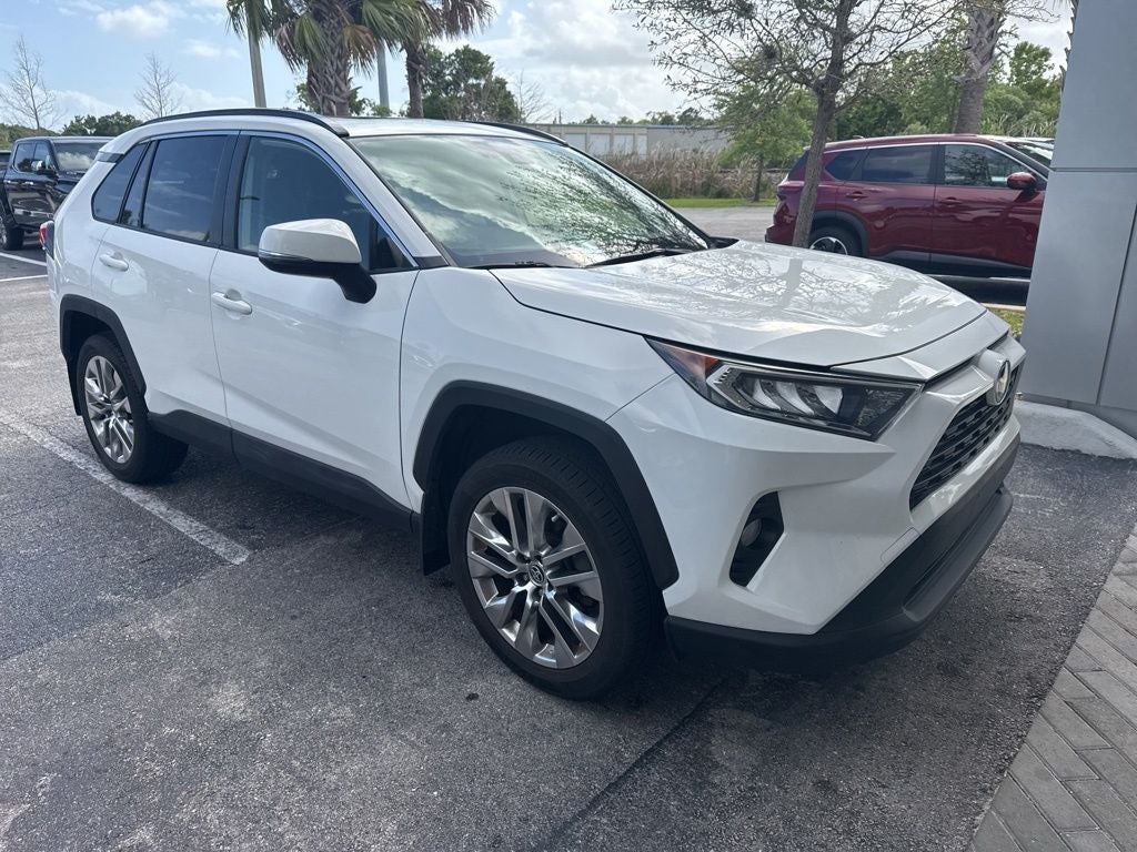 2019 Toyota RAV4 XLE Premium
