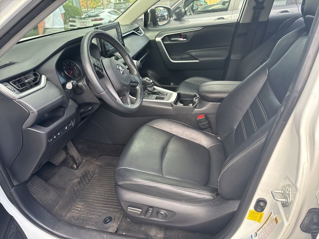 2019 Toyota RAV4 XLE Premium