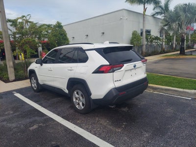 2021 Toyota RAV4 Hybrid XLE