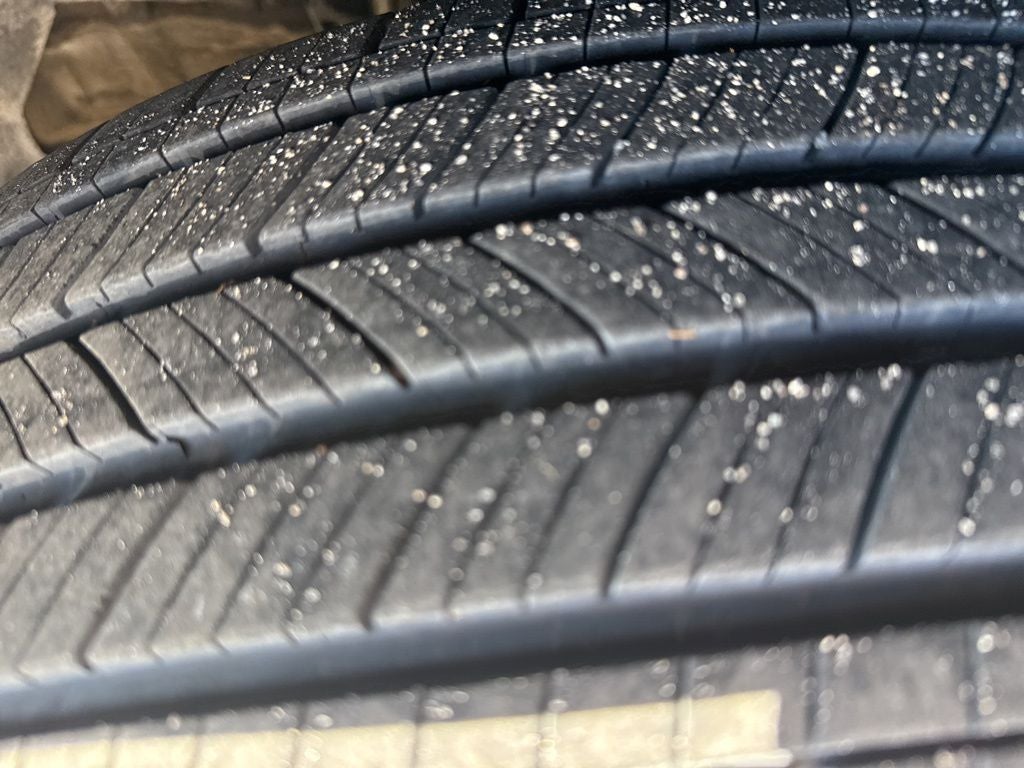 2019 Toyota RAV4 Hybrid XLE