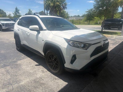 2020 Toyota RAV4 XLE