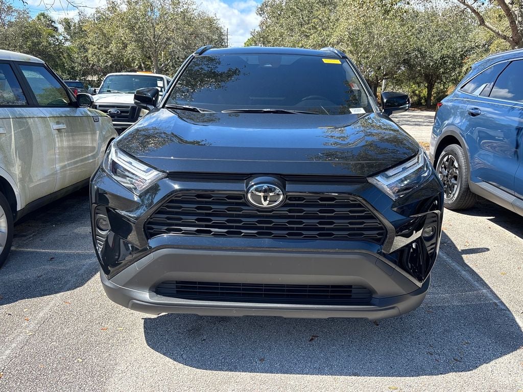 2025 Toyota RAV4 XLE