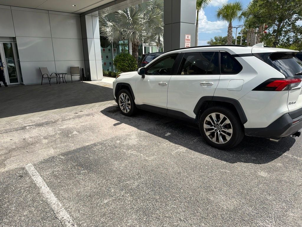 2019 Toyota RAV4 Limited
