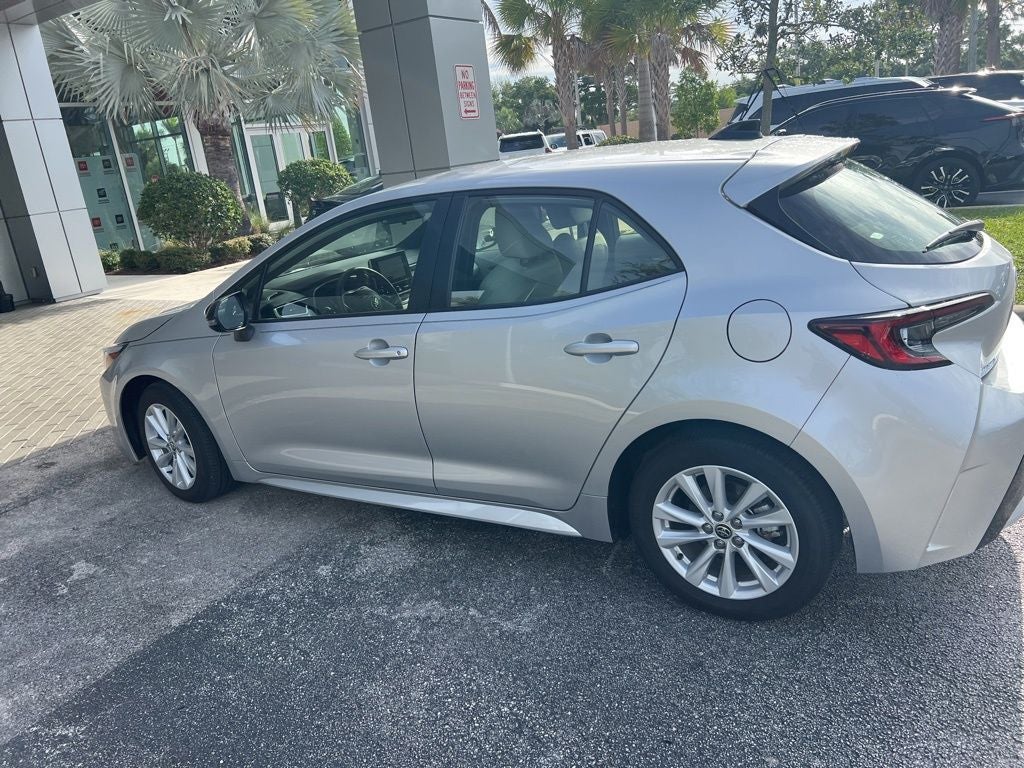2026 Toyota Corolla Hatchback SE