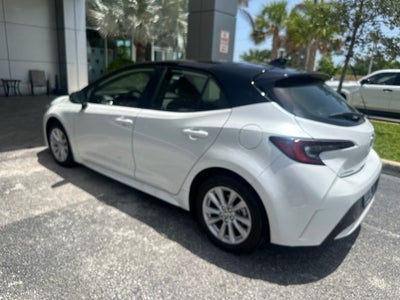 2025 Toyota Corolla Hatchback SE