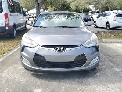 2013 Hyundai Veloster Base w/Black