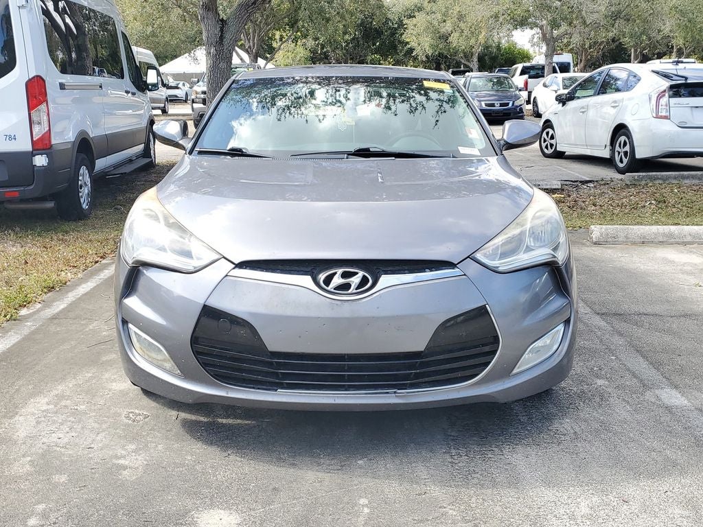 2013 Hyundai Veloster Base w/Black