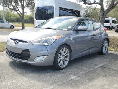 2013 Hyundai Veloster Base w/Black