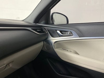 2022 Genesis G70 2.0T