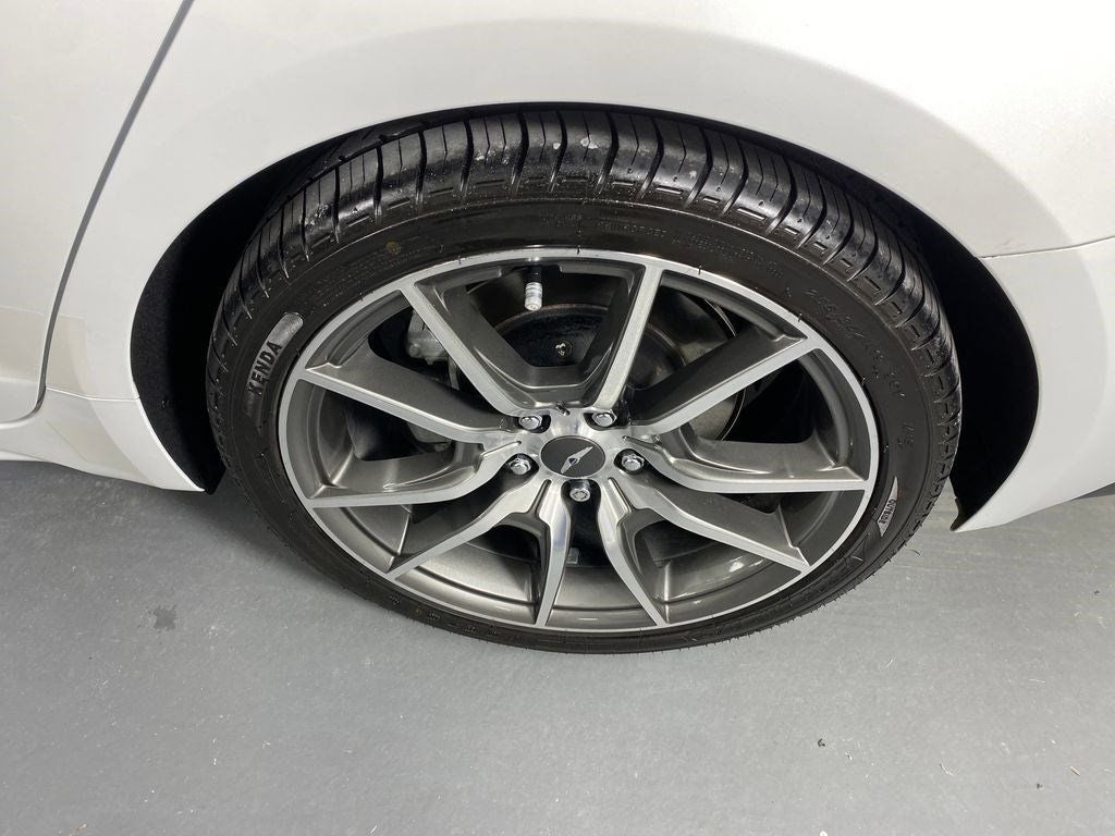 2022 Genesis G70 2.0T