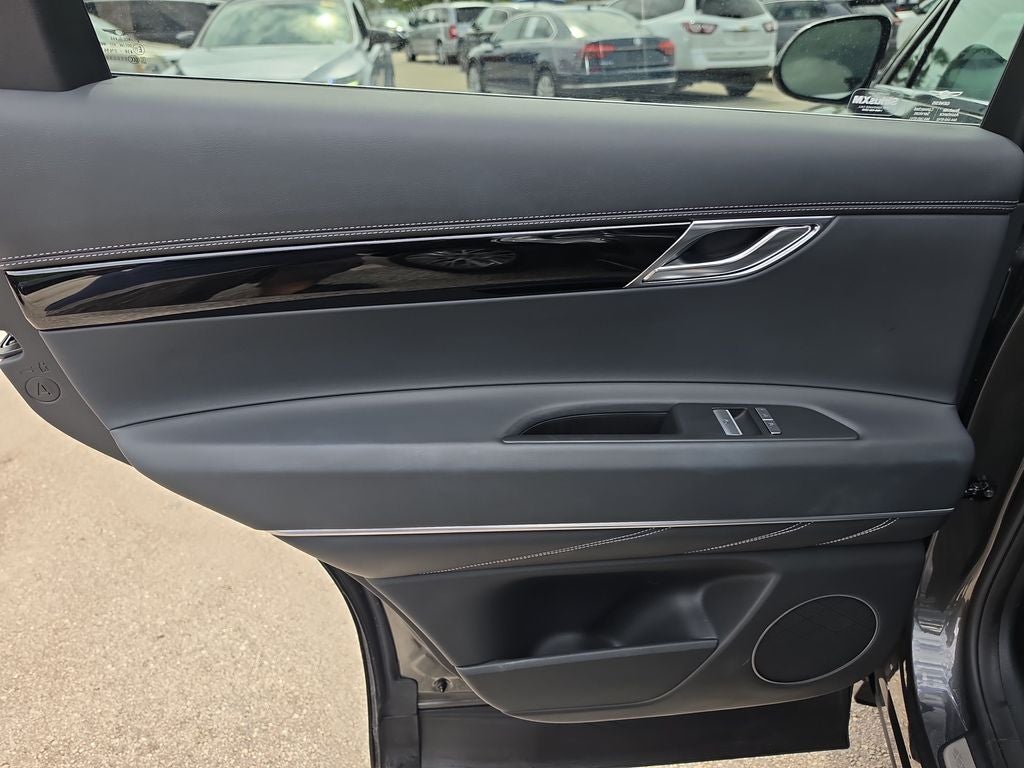 2026 Genesis GV80 2.5T