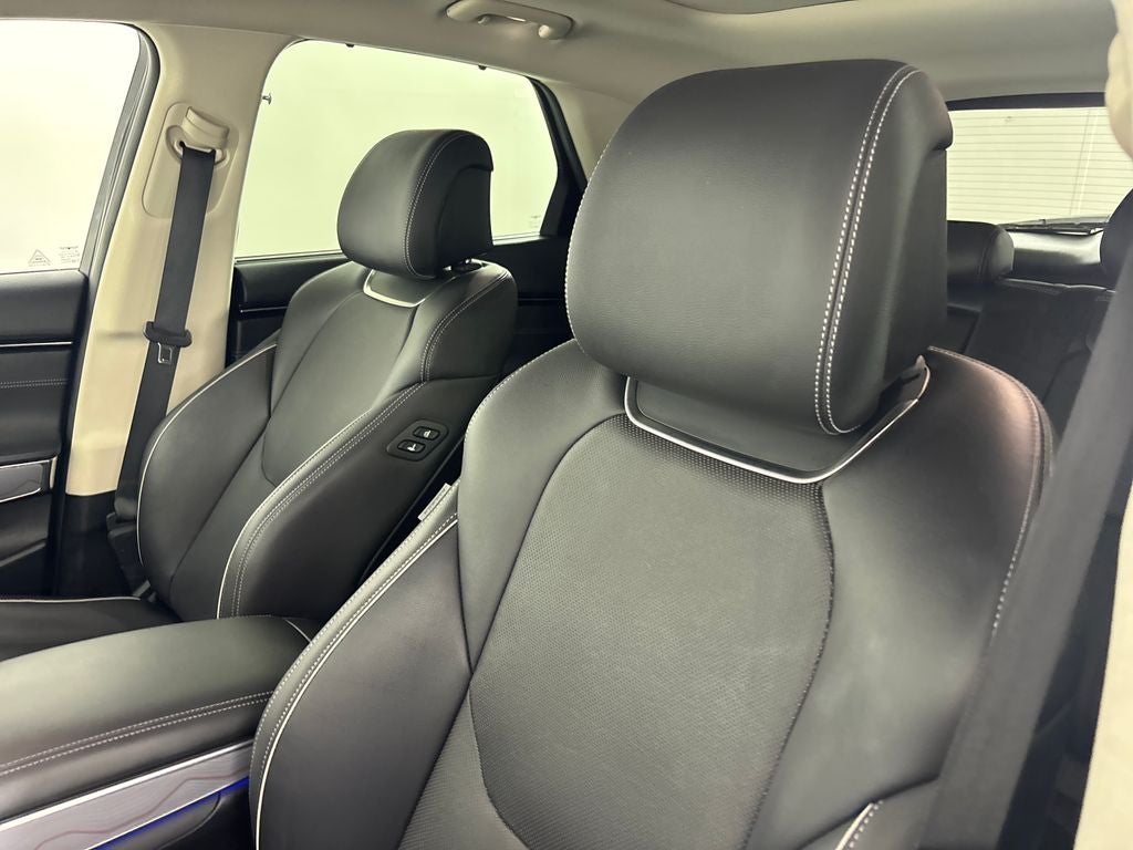 2023 Genesis GV70 2.5T