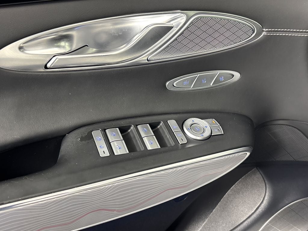 2023 Genesis GV70 2.5T