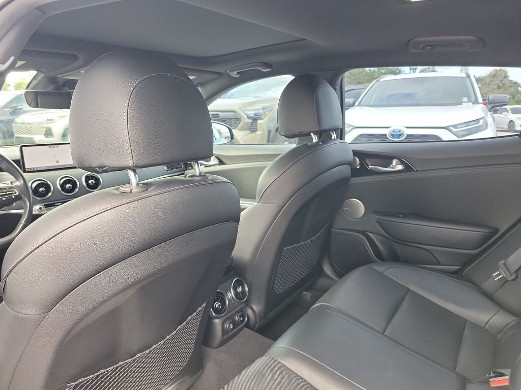 2022 Kia Stinger GT-Line
