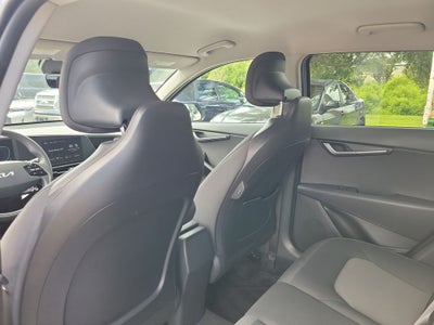 2025 Kia Niro LX