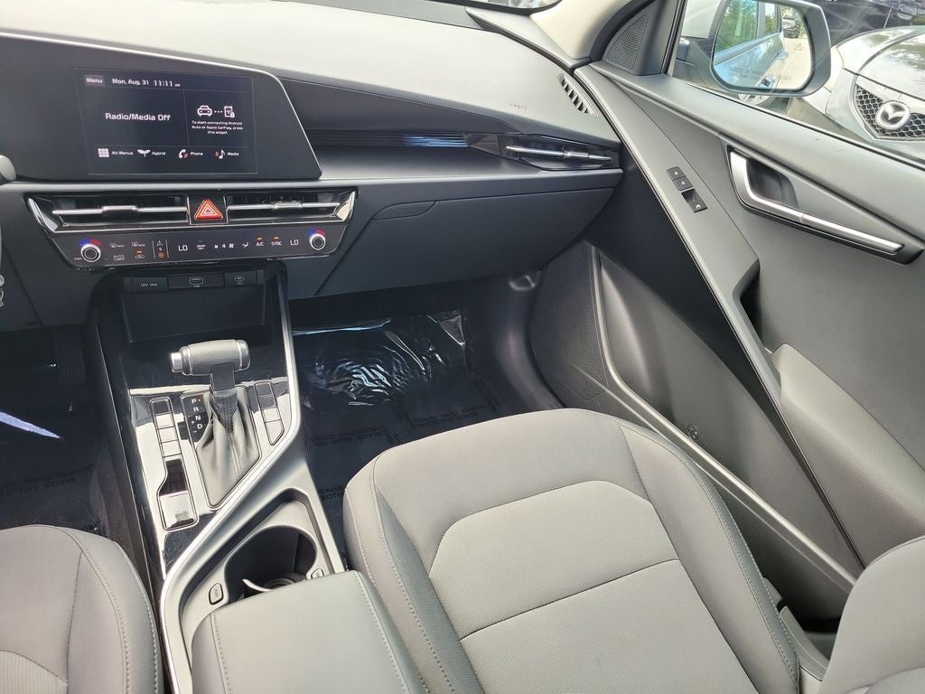 2025 Kia Niro LX