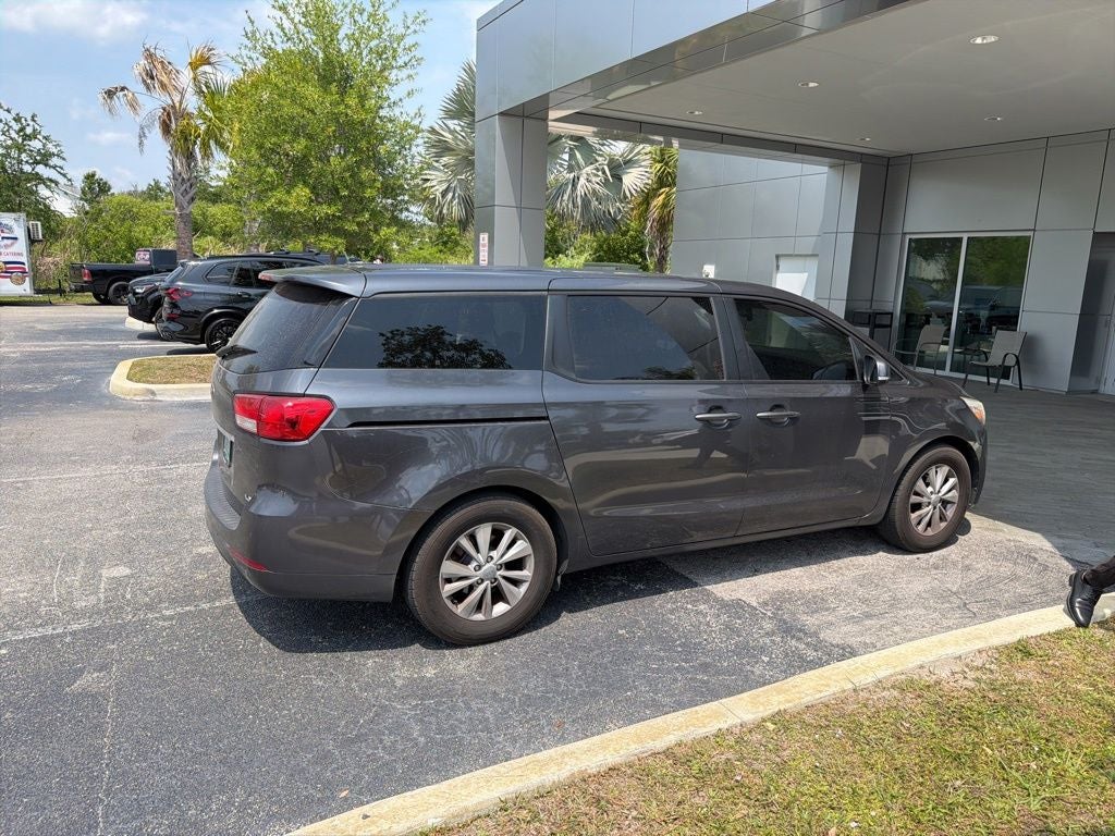 2017 Kia Sedona LX