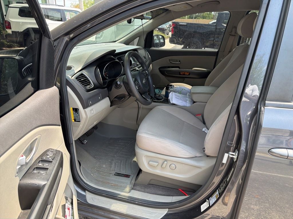 2017 Kia Sedona LX