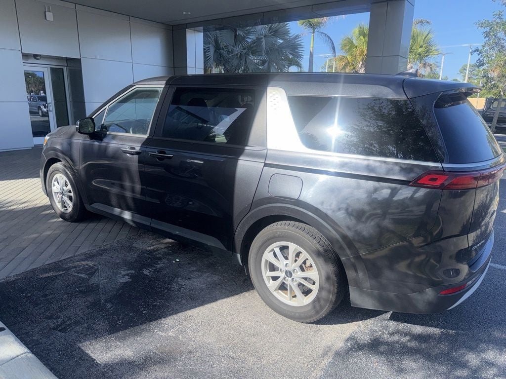 2023 Kia Carnival LX Seat Package