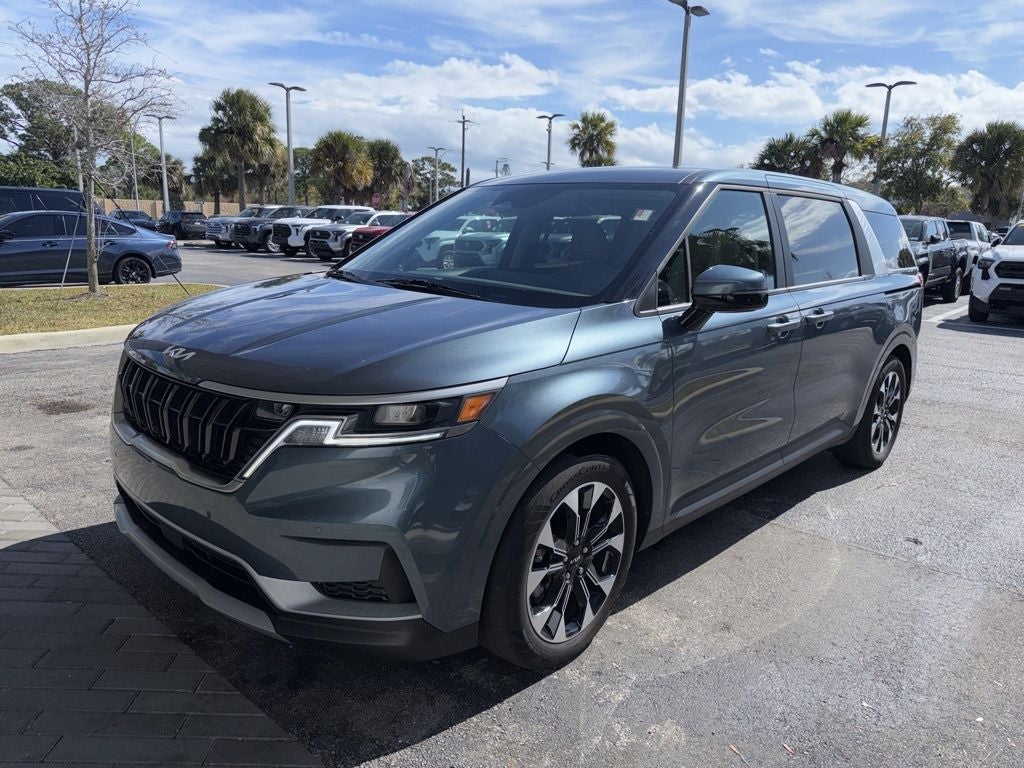 2024 Kia Carnival EX