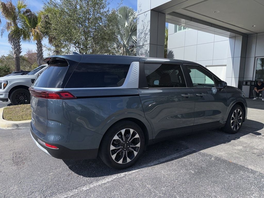 2024 Kia Carnival EX