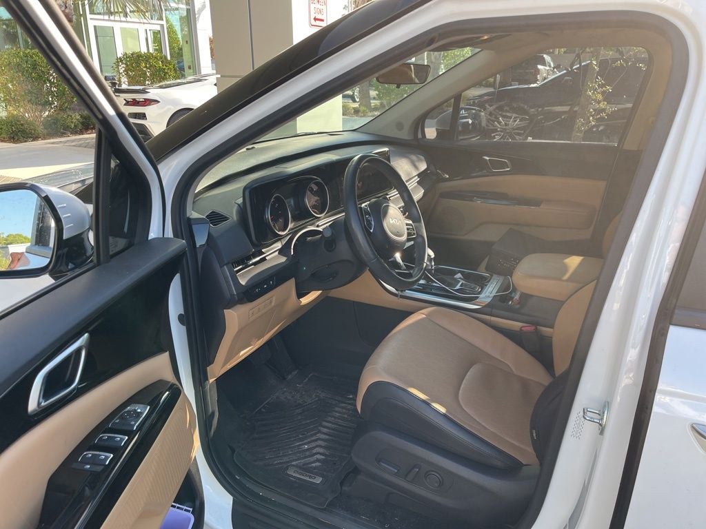 2024 Kia Carnival EX