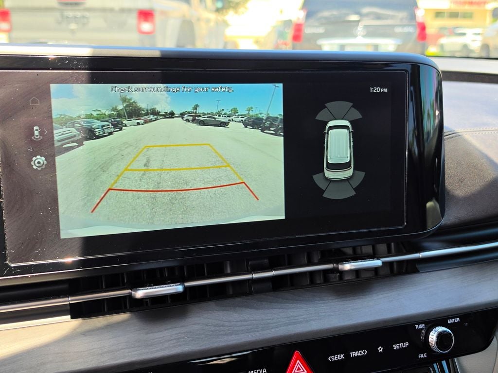 2023 Kia Carnival EX