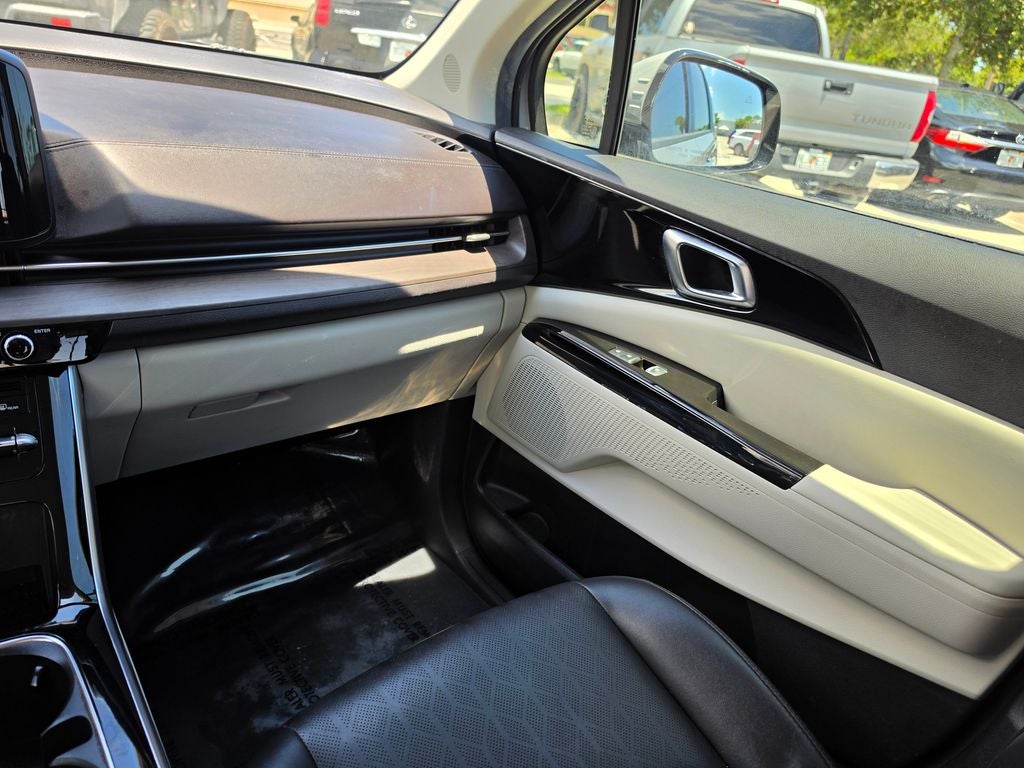 2023 Kia Carnival EX